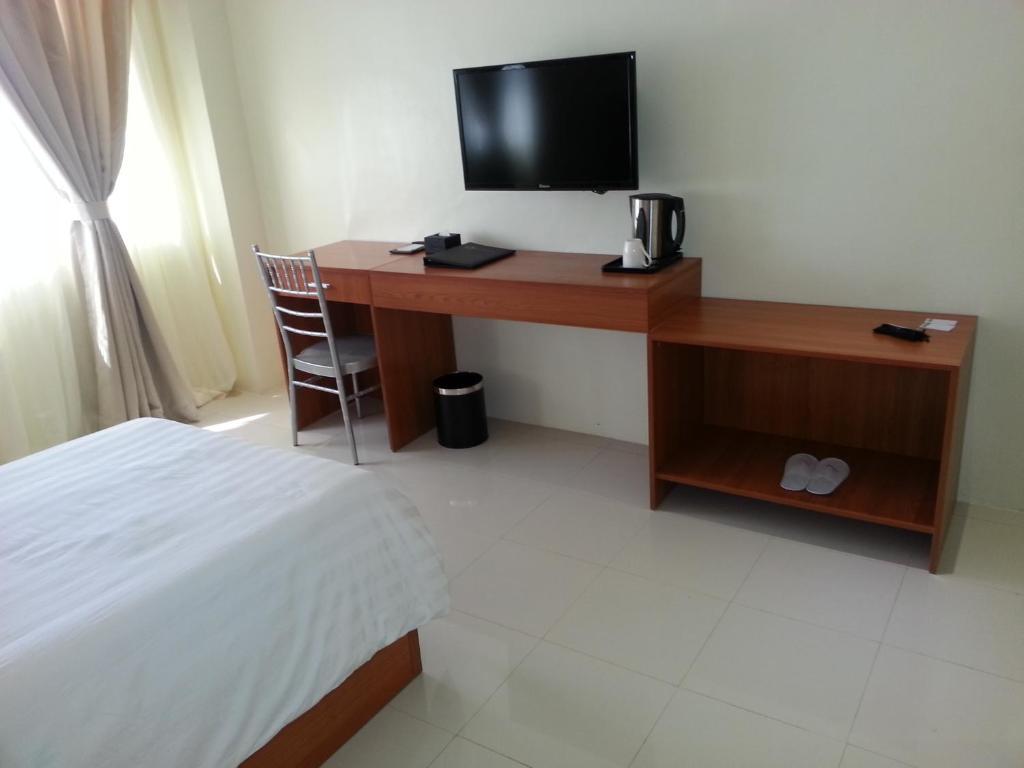 Parkway Hotel Surigao Bagian luar foto