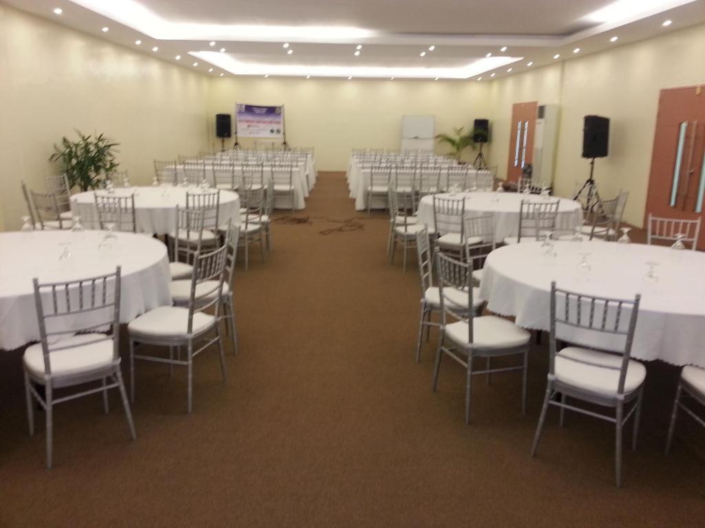 Parkway Hotel Surigao Bagian luar foto
